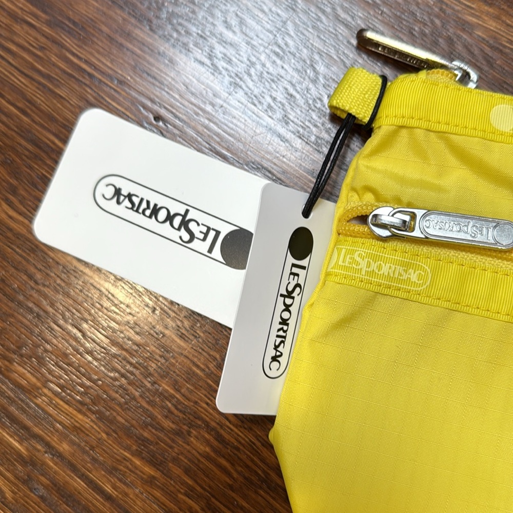 NWT LeSportsac Cosmetic Clutch - Picture 2 of 5